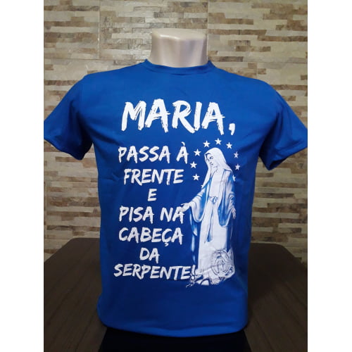 CAMISETA: Maria passa à frente